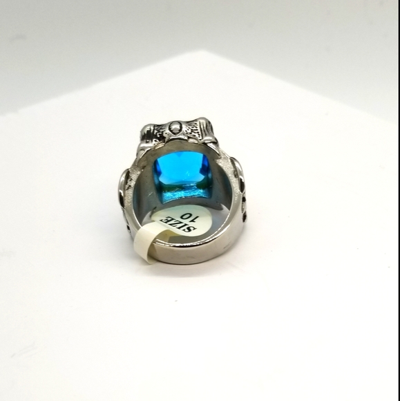 Mans Ring - Picture 2 of 3
